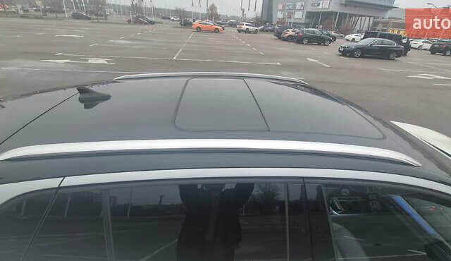 Белый Фольксваген ID.4, объемом двигателя 0 л и пробегом 62 тыс. км за 26300 $, фото 25 на Automoto.ua