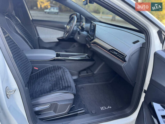 Белый Фольксваген ID.4, объемом двигателя 0 л и пробегом 7 тыс. км за 24000 $, фото 22 на Automoto.ua