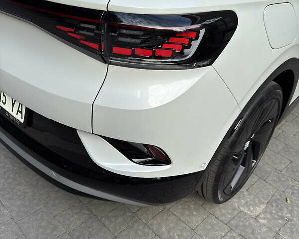 Белый Фольксваген ID.4, объемом двигателя 0 л и пробегом 28 тыс. км за 36249 $, фото 29 на Automoto.ua