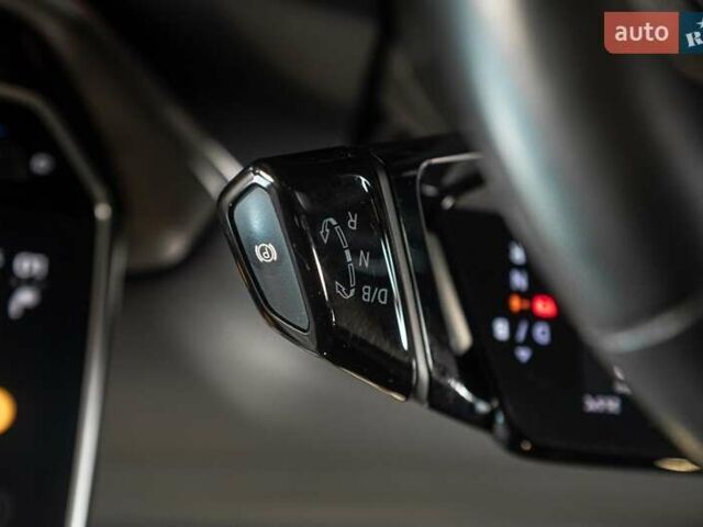 Білий Фольксваген ID.4, об'ємом двигуна 0 л та пробігом 61 тис. км за 27999 $, фото 36 на Automoto.ua