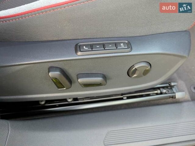 Белый Фольксваген ID.4, объемом двигателя 0 л и пробегом 14 тыс. км за 29500 $, фото 20 на Automoto.ua