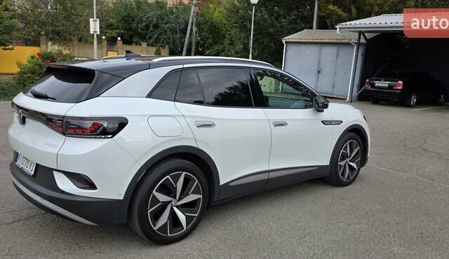 Белый Фольксваген ID.4, объемом двигателя 0 л и пробегом 16 тыс. км за 26500 $, фото 5 на Automoto.ua