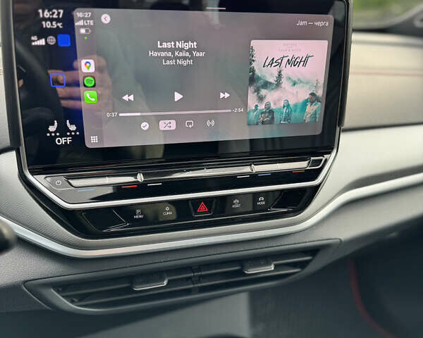 Белый Фольксваген ID.4, объемом двигателя 0 л и пробегом 28 тыс. км за 36249 $, фото 10 на Automoto.ua