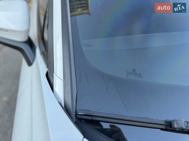 Белый Фольксваген ID.4, объемом двигателя 0 л и пробегом 7 тыс. км за 24000 $, фото 11 на Automoto.ua