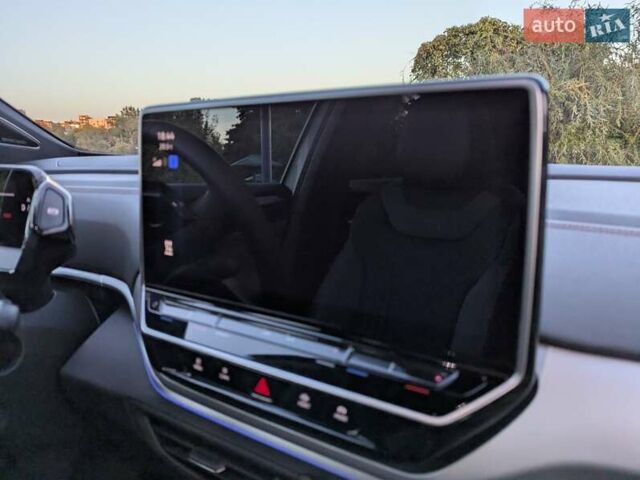 Белый Фольксваген ID.4, объемом двигателя 0 л и пробегом 14 тыс. км за 29500 $, фото 19 на Automoto.ua