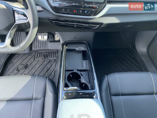 Фольксваген ID.4 2023 в Киеве на Automoto.ua Белый Фольксваген ID.4, объемом двигателя 0 л и пробегом 15 тыс. км за 24800 $, фото 14 на Automoto.ua