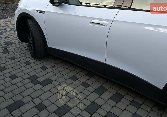 Белый Фольксваген ID.4, объемом двигателя 0 л и пробегом 47 тыс. км за 25500 $, фото 57 на Automoto.ua