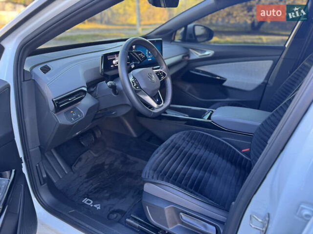 Белый Фольксваген ID.4, объемом двигателя 0 л и пробегом 7 тыс. км за 24000 $, фото 13 на Automoto.ua