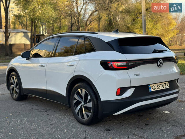 Белый Фольксваген ID.4, объемом двигателя 0 л и пробегом 7 тыс. км за 24000 $, фото 3 на Automoto.ua