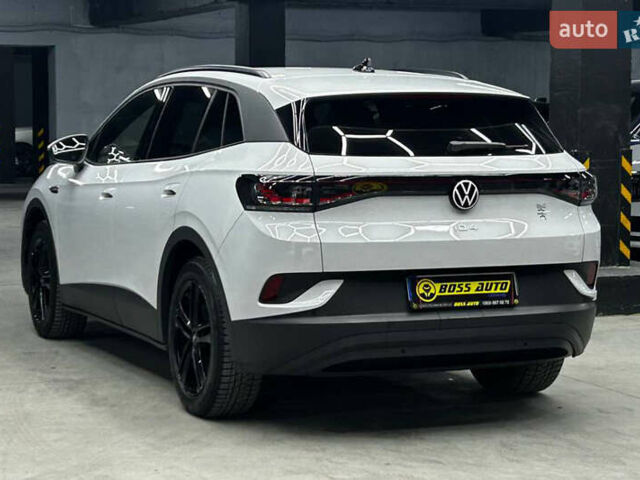 Білий Фольксваген ID.4, об'ємом двигуна 0 л та пробігом 13 тис. км за 28000 $, фото 3 на Automoto.ua