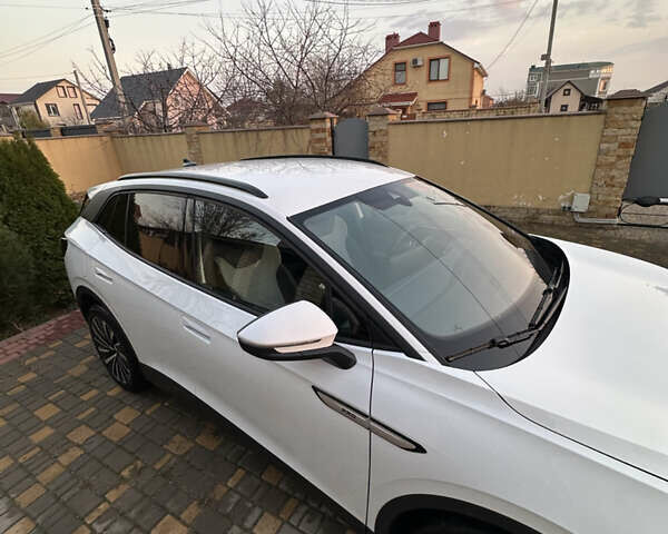 Белый Фольксваген ID.4, объемом двигателя 0 л и пробегом 16 тыс. км за 27500 $, фото 29 на Automoto.ua