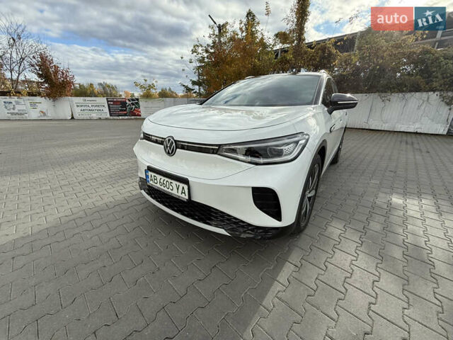 Белый Фольксваген ID.4, объемом двигателя 0 л и пробегом 17 тыс. км за 27900 $, фото 2 на Automoto.ua