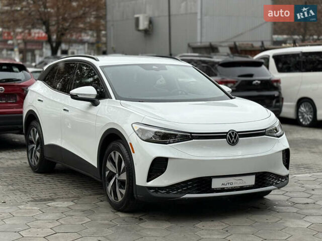 Белый Фольксваген ID.4, объемом двигателя 0 л и пробегом 8 тыс. км за 25900 $, фото 3 на Automoto.ua