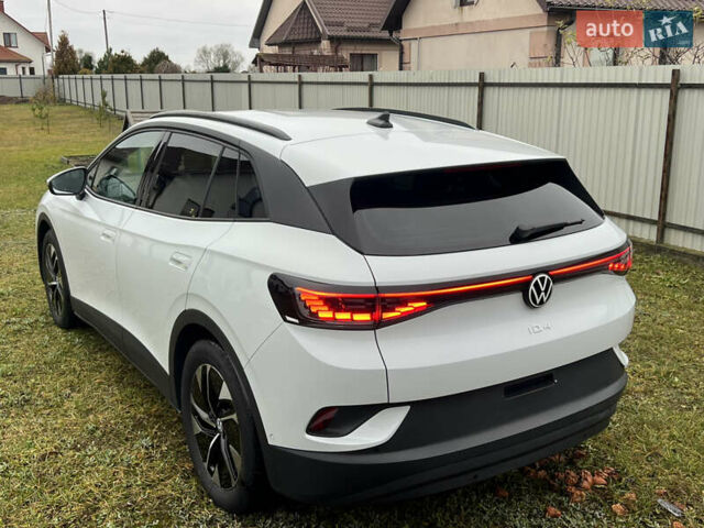 Белый Фольксваген ID.4, объемом двигателя 0 л и пробегом 23 тыс. км за 30900 $, фото 4 на Automoto.ua