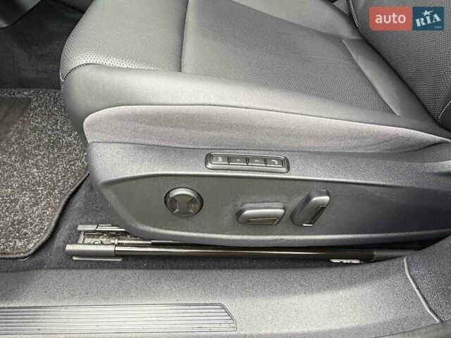 Белый Фольксваген ID.4, объемом двигателя 0 л и пробегом 14 тыс. км за 25900 $, фото 20 на Automoto.ua