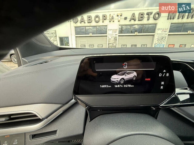 Белый Фольксваген ID.4, объемом двигателя 0 л и пробегом 17 тыс. км за 27900 $, фото 9 на Automoto.ua