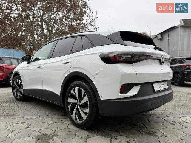 Белый Фольксваген ID.4, объемом двигателя 0 л и пробегом 8 тыс. км за 25900 $, фото 31 на Automoto.ua