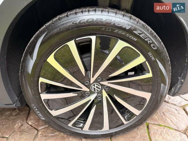 Белый Фольксваген ID.4, объемом двигателя 0 л и пробегом 14 тыс. км за 25900 $, фото 39 на Automoto.ua