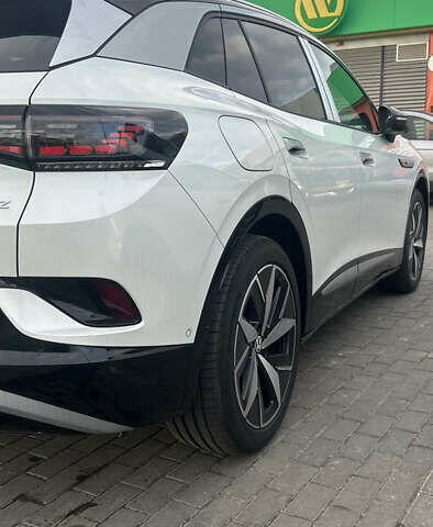 Белый Фольксваген ID.4, объемом двигателя 0 л и пробегом 1 тыс. км за 28400 $, фото 4 на Automoto.ua