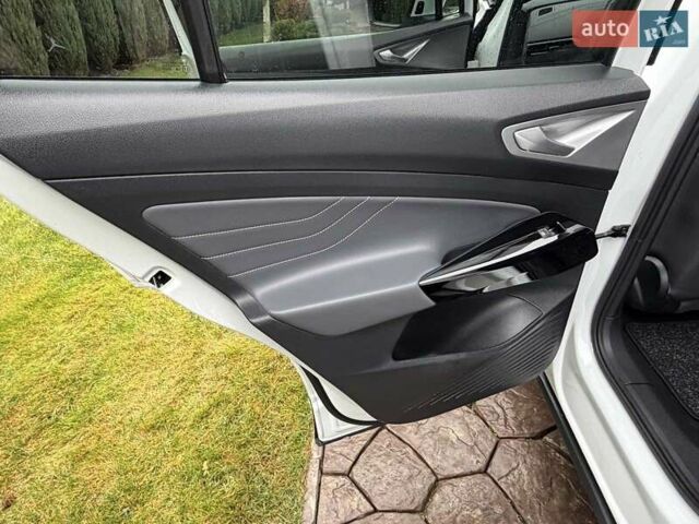 Белый Фольксваген ID.4, объемом двигателя 0 л и пробегом 14 тыс. км за 25900 $, фото 23 на Automoto.ua