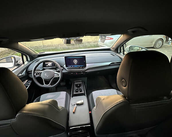 Белый Фольксваген ID.4, объемом двигателя 0 л и пробегом 16 тыс. км за 27500 $, фото 8 на Automoto.ua