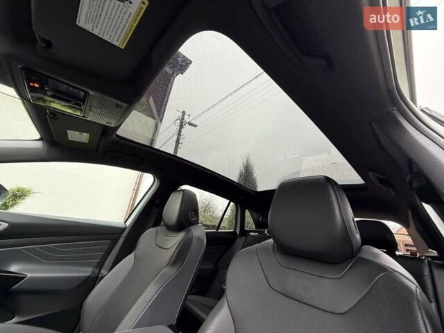 Белый Фольксваген ID.4, объемом двигателя 0 л и пробегом 14 тыс. км за 25900 $, фото 27 на Automoto.ua