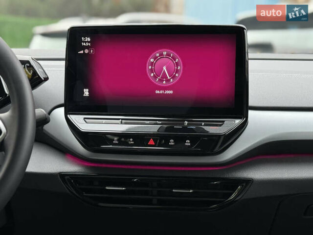 Белый Фольксваген ID.4, объемом двигателя 0 л и пробегом 8 тыс. км за 25900 $, фото 46 на Automoto.ua