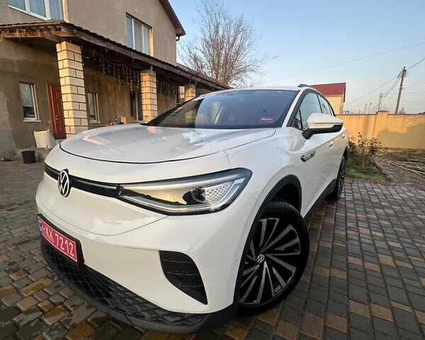 Белый Фольксваген ID.4, объемом двигателя 0 л и пробегом 16 тыс. км за 27500 $, фото 41 на Automoto.ua