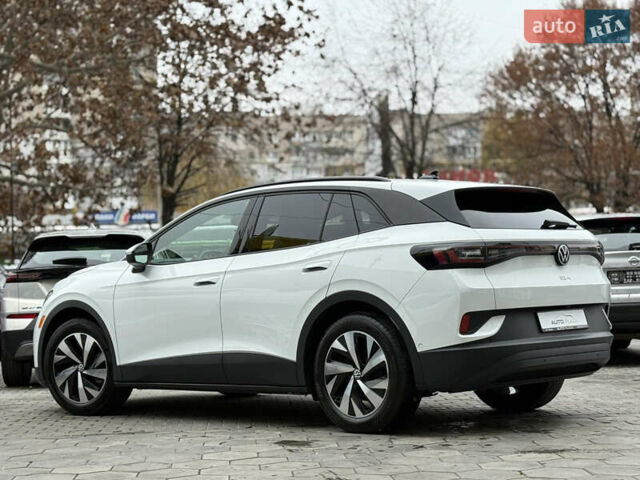 Белый Фольксваген ID.4, объемом двигателя 0 л и пробегом 8 тыс. км за 25900 $, фото 35 на Automoto.ua