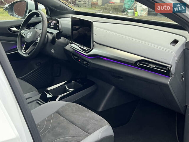 Белый Фольксваген ID.4, объемом двигателя 0 л и пробегом 23 тыс. км за 30900 $, фото 9 на Automoto.ua