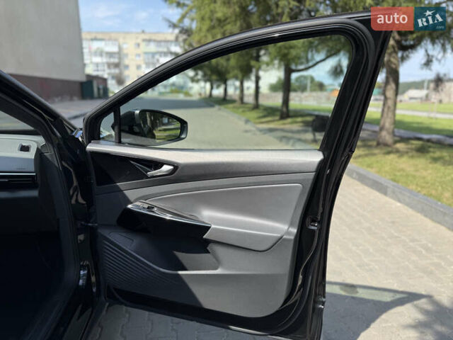 Черный Фольксваген ID.4, объемом двигателя 0 л и пробегом 130 тыс. км за 20500 $, фото 31 на Automoto.ua