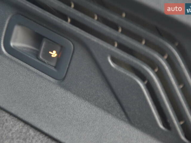 Черный Фольксваген ID.4, объемом двигателя 0 л и пробегом 100 тыс. км за 21450 $, фото 63 на Automoto.ua