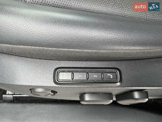 Чорний Фольксваген ID.4, об'ємом двигуна 0 л та пробігом 60 тис. км за 27000 $, фото 8 на Automoto.ua