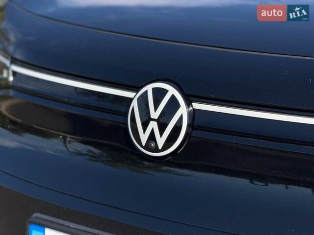 Черный Фольксваген ID.4, объемом двигателя 0 л и пробегом 102 тыс. км за 24800 $, фото 7 на Automoto.ua