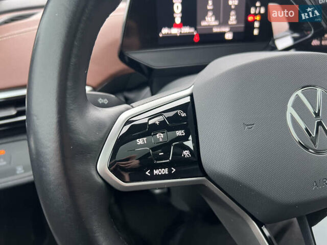 Чорний Фольксваген ID.4, об'ємом двигуна 0 л та пробігом 77 тис. км за 25999 $, фото 14 на Automoto.ua