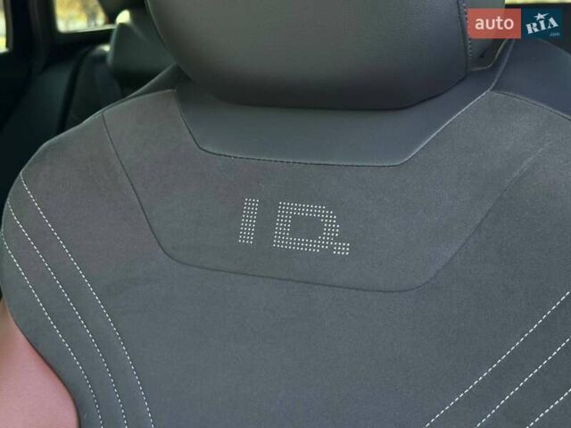 Черный Фольксваген ID.4, объемом двигателя 0 л и пробегом 102 тыс. км за 24800 $, фото 40 на Automoto.ua