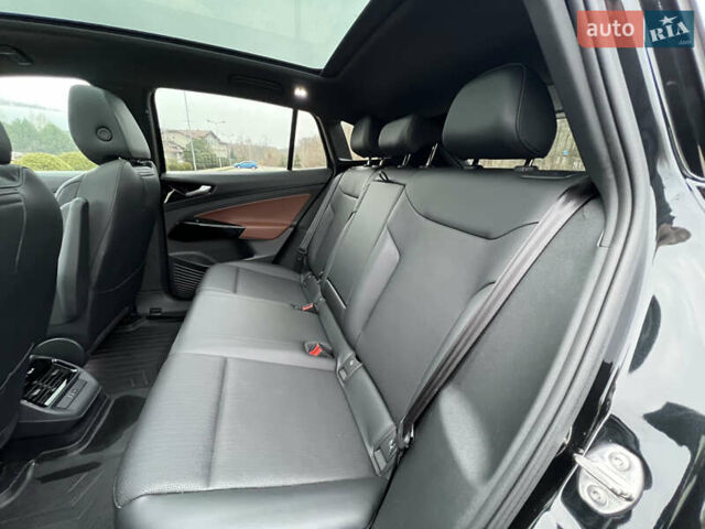 Чорний Фольксваген ID.4, об'ємом двигуна 0 л та пробігом 77 тис. км за 25999 $, фото 35 на Automoto.ua