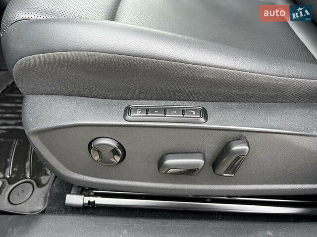 Чорний Фольксваген ID.4, об'ємом двигуна 0 л та пробігом 77 тис. км за 25999 $, фото 24 на Automoto.ua