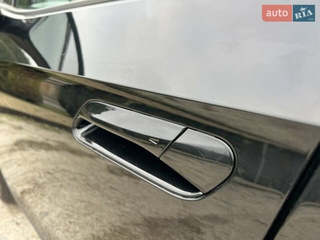 Чорний Фольксваген ID.4, об'ємом двигуна 0 л та пробігом 77 тис. км за 25999 $, фото 29 на Automoto.ua