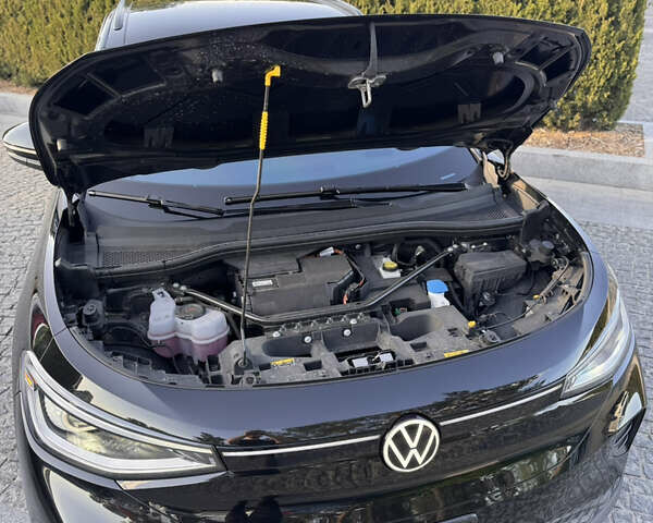 Черный Фольксваген ID.4, объемом двигателя 0 л и пробегом 51 тыс. км за 25999 $, фото 1 на Automoto.ua