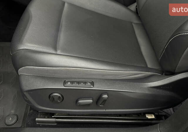 Черный Фольксваген ID.4, объемом двигателя 0 л и пробегом 233 тыс. км за 20200 $, фото 21 на Automoto.ua