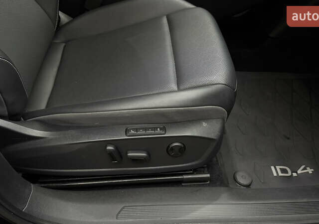 Черный Фольксваген ID.4, объемом двигателя 0 л и пробегом 233 тыс. км за 20200 $, фото 33 на Automoto.ua