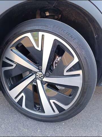 Черный Фольксваген ID.4, объемом двигателя 0 л и пробегом 18 тыс. км за 29000 $, фото 7 на Automoto.ua