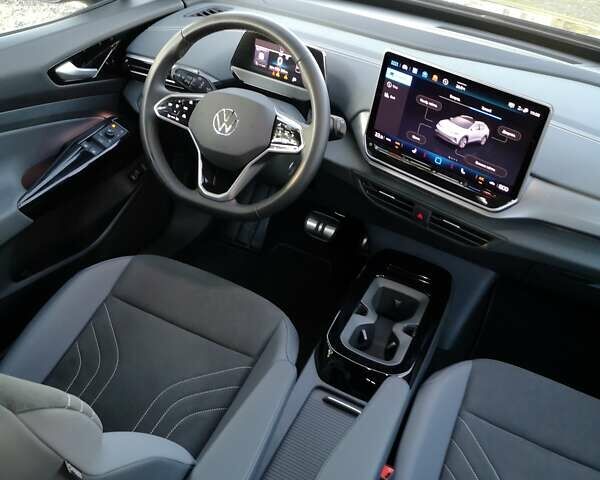 Черный Фольксваген ID.4, объемом двигателя 0 л и пробегом 6 тыс. км за 32997 $, фото 4 на Automoto.ua