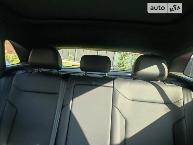 Красный Фольксваген ID.4, объемом двигателя 0 л и пробегом 37 тыс. км за 31000 $, фото 6 на Automoto.ua