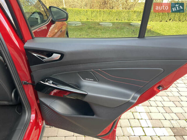 Красный Фольксваген ID.4, объемом двигателя 0 л и пробегом 2 тыс. км за 33607 $, фото 20 на Automoto.ua