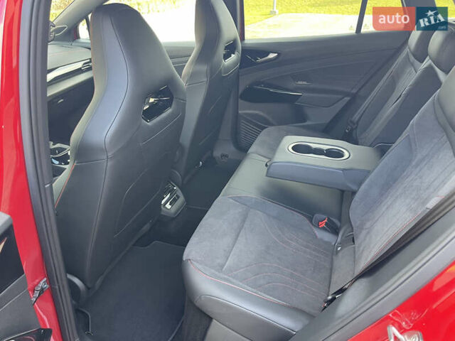 Красный Фольксваген ID.4, объемом двигателя 0 л и пробегом 2 тыс. км за 33607 $, фото 22 на Automoto.ua