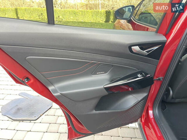 Красный Фольксваген ID.4, объемом двигателя 0 л и пробегом 2 тыс. км за 33607 $, фото 23 на Automoto.ua