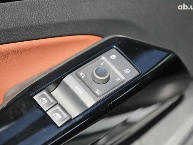 Фольксваген ID.4, объемом двигателя 0 л и пробегом 71 тыс. км за 27000 $, фото 18 на Automoto.ua