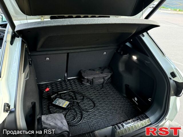 Фольксваген ID.4, объемом двигателя 0.15 л и пробегом 28 тыс. км за 24500 $, фото 3 на Automoto.ua